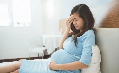 试管婴儿胚胎移植后需要一直躺着吗?